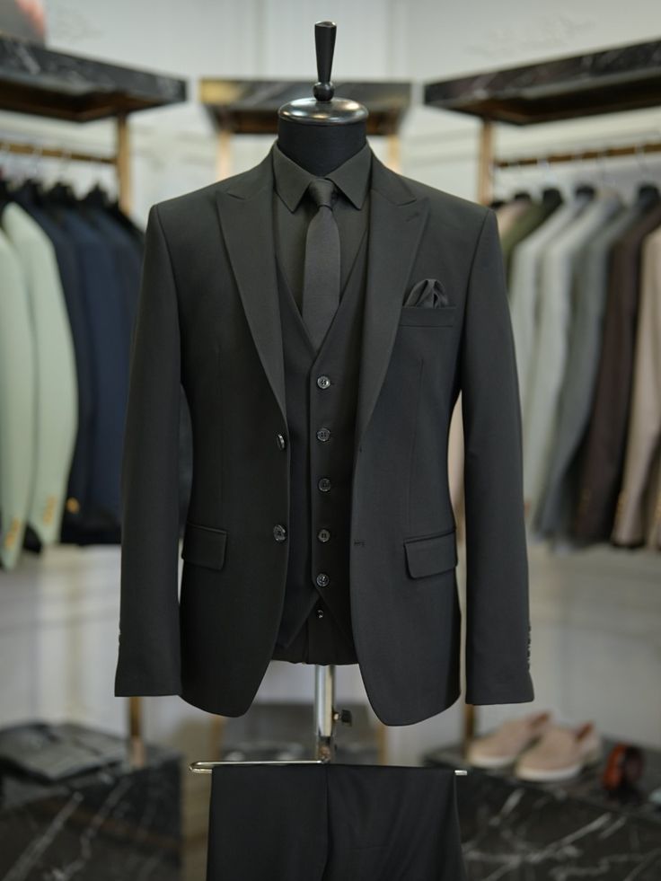  Tầm Quan Trọng Của Vest Cưới Nam Trong Ngày Trọng Đại | Vest Cưới Nam ở Bình Dương 2025 