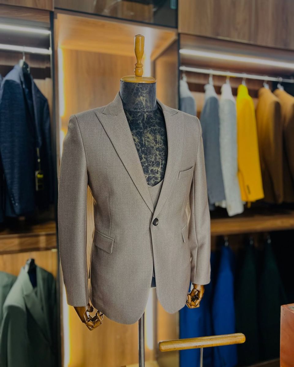 Nhà May Đo Vest Nam Gần Tôi – Vest Cao Cấp, Phong Cách & Chuẩn Form