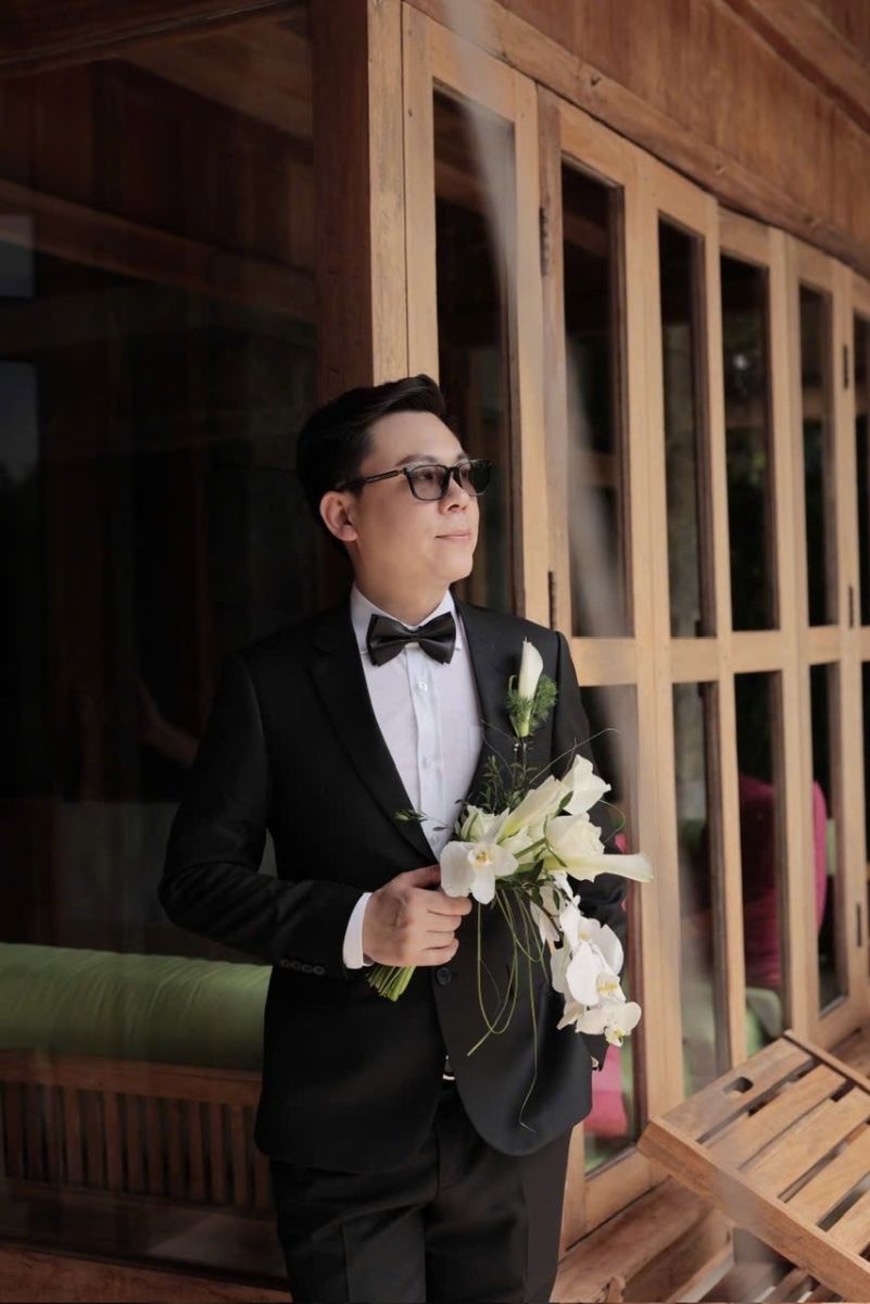 May vest theo yêu cầu: Chọn vải, chọn kiểu dáng, may theo số đo cá nhân.#1 Địa Chỉ May Vest Cưới Cao Cấp tại Dầu Tiếng