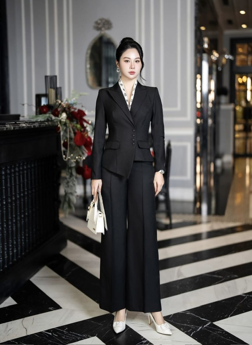  Áo Vest Nữ Cao Cấp – Tôn Lên Vẻ Đẹp Thanh Lịch & Quyến Rũ | #1 May áo vest nữ cao cấp tại Thuận An