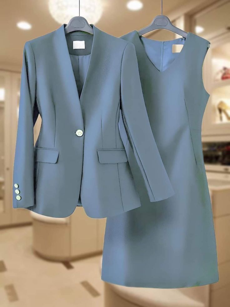  Đừng quên cập nhật xu hướng thời trang vest nữ 2025 để luôn tự tin & phong cách!  #1 Nhà may vest nữ tại Bình Dương