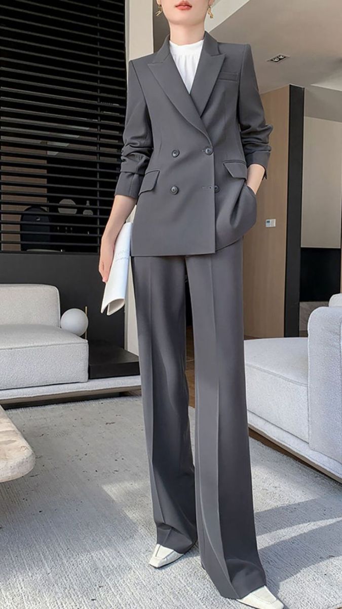  Chất liệu thịnh hành: Lanh, cotton, kaki cao cấp giúp vest đứng dáng nhưng vẫn mềm mại.#1 Nhà may vest nữ tại Bàu Bàng