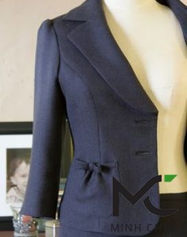 May Đo Vest Nữ - Đánh Thức Vẻ Đẹp Quyền Năng & Sang Trọng